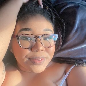 Meet your Posher, Kalayah